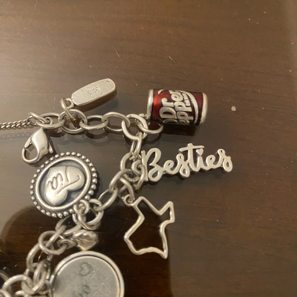 James Avery Bracelet with 14 charms - Picture 4 of 4